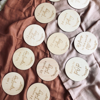 Avery Row Wooden Pregnancy & Birth Milestone Discs